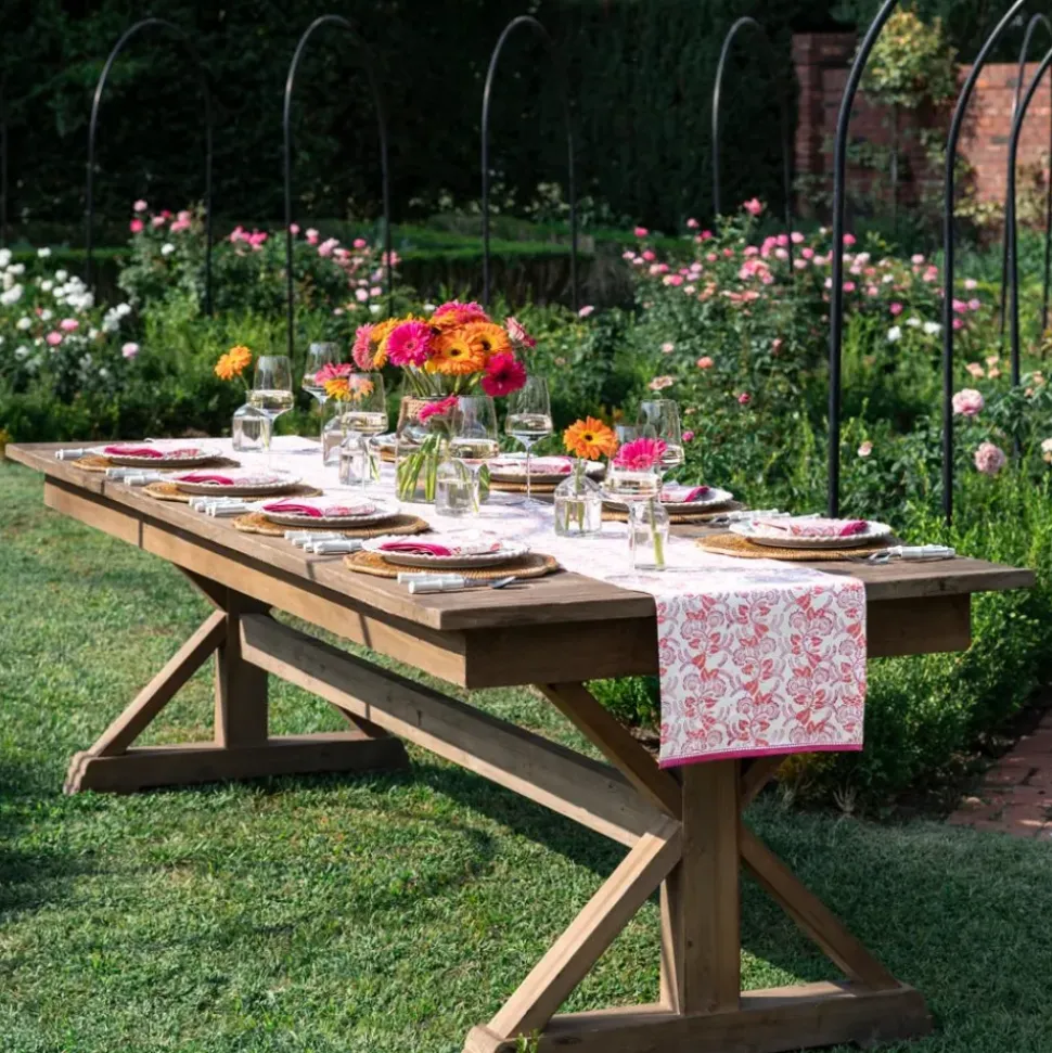 Gardenia Vine Berry Table Runner