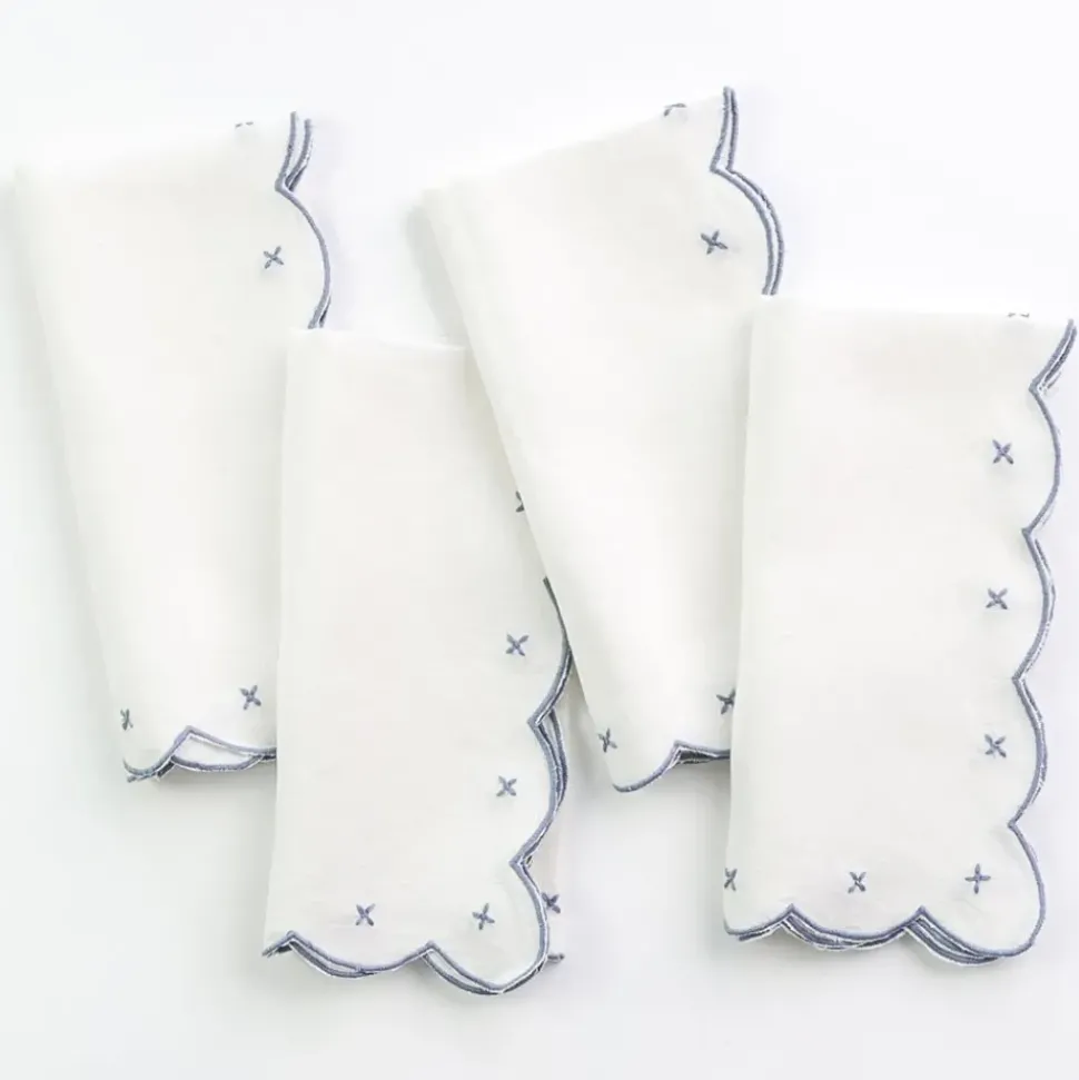 Scalloped Knot Light Blue Embroidered Linen Napkin | Set of 4
